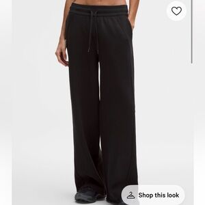 Scuba Mid-rise Wide Leg Pant Short